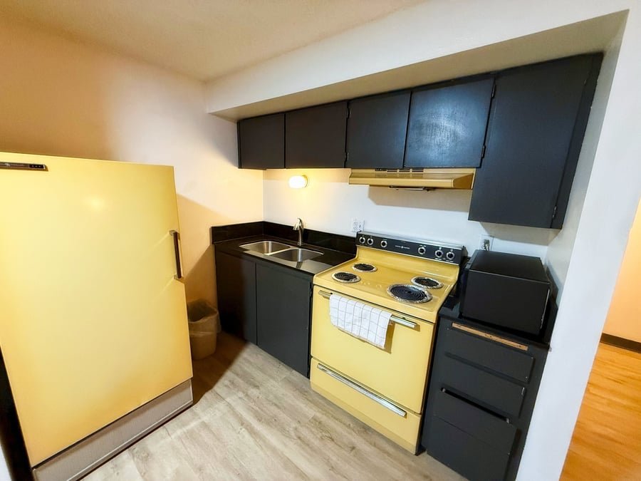 Double Queen Kitchenette Room – view 5