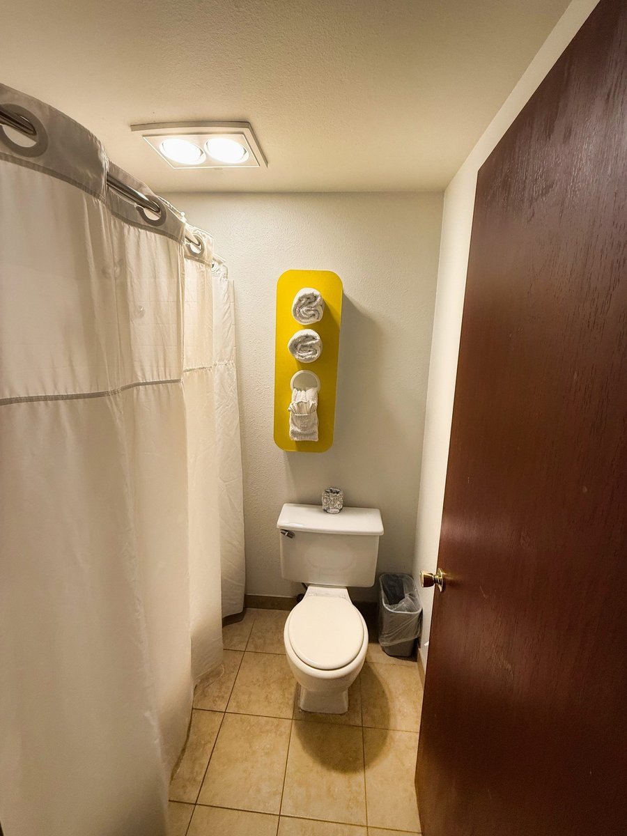 Double Queen Room – view 5